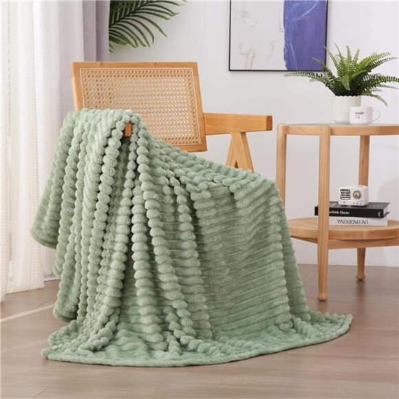 Sage Green Fleece Throw Blanket Cozy Soft Plush Microfiber Blanket Couch Sofa Be - Picture 1 of 7